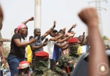 Visite de terrain : le Président Colonel Mamadi Doumbouya à la rencontre du Peuple