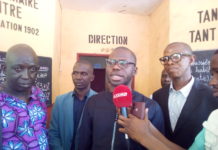 Kaloum: Les travaux de curage des latrines scolaires des écoles publiques lancés