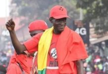 Les manifestations du FNDC : » le seul chemin qui s’offre au FNDC, et tous les acteurs socio-politique ce n’est peut être que les rues enfin d’équilibrer……. si ce n’est pas les PMAKA et les belindées. Dixit Sékou Koundouno