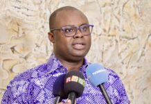 Primature: « Je m’engage à mettre tout en oeuvre afin que les projets (…) dans l’intérêt supérieur du peuple de Guinée », rassure le PM, Bernard Goumou
