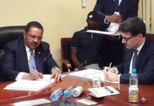 Santé: signature du contrat entre le gouvernement et le groupe Eiffage