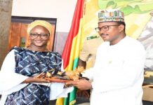 CNT : les travailleurs parlementaires et conseillers présentent leurs vœux à Dr Dansa Kourouma