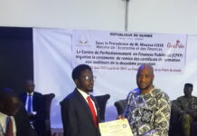 Conakry : la 2ème promotion des auditeurs en finances publiques reçoivent leurs certificats