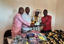 Football : Des équipements sportifs offerts à l’équipe de Makona FC