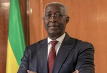 Raymond Ndong Sima : « L’inéligibilité doit concerner tout le monde