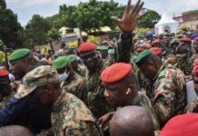 Armée : quatre garnisons de l’intérieur changent de commandement (décret)