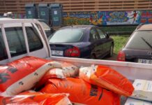 HUMANITAIRE : L’amicale des anciens élèves du collège et du lycée 2 AOÛT/DONKA PROMOTION 1980/1990 au chevet des sinistrés de l’incendie de Kaloum