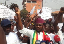 Rajeunissement de la classe politique guinéenne: Ibrahima Ténèmba Kourouma invite les jeunes à prendre…