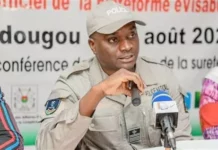 Le Burkina lance un passeport sans les insignes de la Cédéao BURKINA FASO