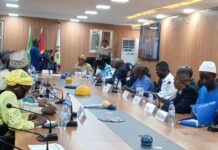 Évaluation des partis politiques : le rapport final présenté aux responsables des médias et à la société civile