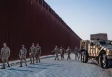 Les Etats-Unis annoncent l’envoi de près de 3 000 soldats supplémentaires à la frontière avec le Mexique