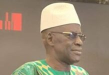 Amadou Sow Sacré Meilleur Manager en Préfecture Maritime de l’Année lors de la 7ᵉ Édition des ARCOM MÉRITE AWARDS GUINÉE