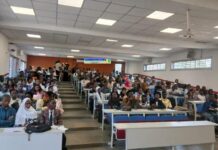 Rentrée universitaire à l’ISIC de Kountia : les étudiants reprennent le chemin des classes sur fond de motivation