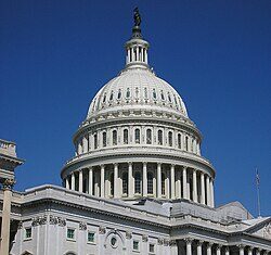 États-Unis : un homme arrêté après s’être approché du Capitole avec un fusil à pompe chargé