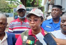 Elections communales et législatives : « je demande aux citoyens de Kaloum d’observer le calme » dixit Madame Manet Kadiatou Diallo, secrétaire générale de la commune