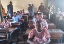Dubréka / Examen d’entrée en 7ème année : Le coup d’envoi officiel des épreuves lancé par les autorités