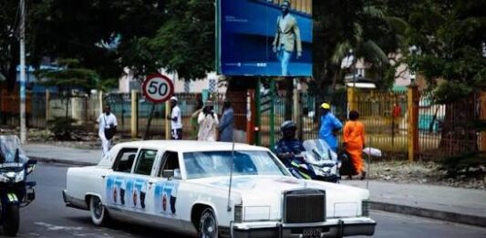 La voiture présidentielle de feu Ahmed Sékou Touré : Un symbole de l’histoire de la Guinée